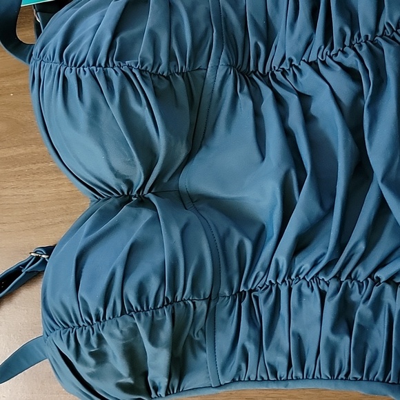 Swimsuit - Picture 1 of 4